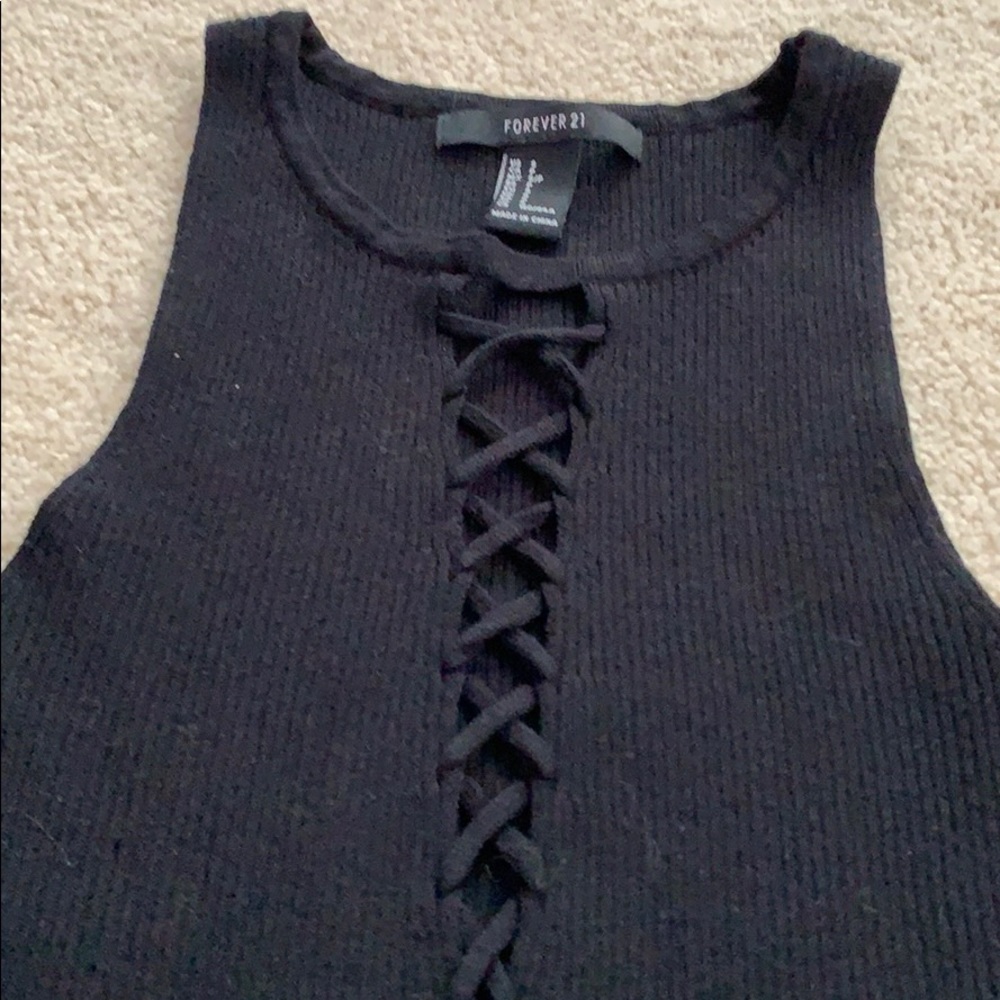 Black cross up tank top